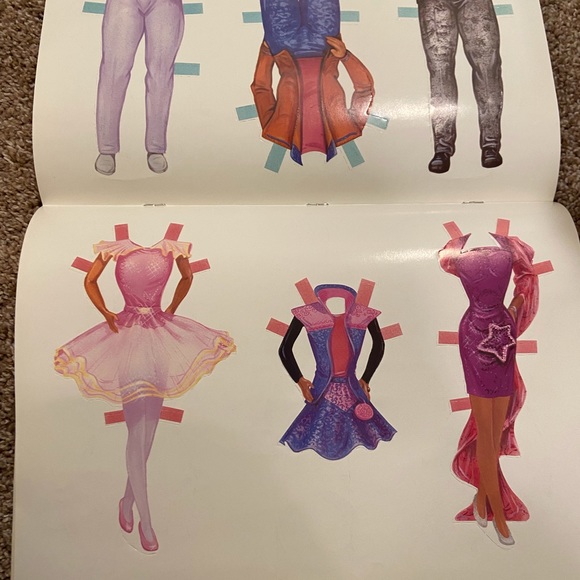 Barbie Paper Dolls - 1994 - Picture 5 of 15